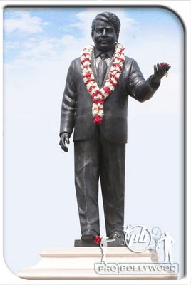 Jaikishen's statue at Bansda (Courtesy-PRO Bollywood)